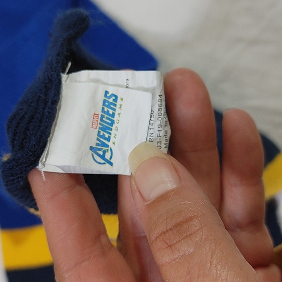 Marvel Avengers End Game Scarf - Picture 4 of 6